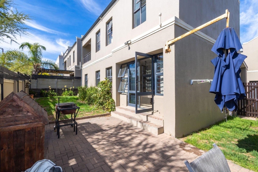 3 Bedroom Property for Sale in The Crest Western Cape